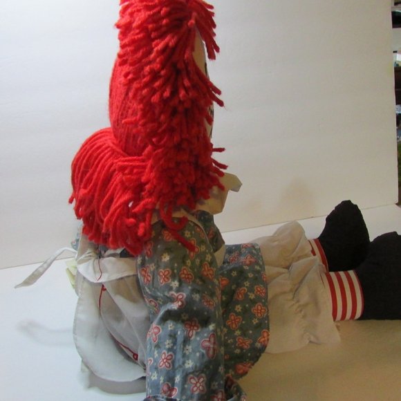 vintage Raggedy Ann stuffed doll by Applause with Parent's Guide book set - Picture 8 of 16